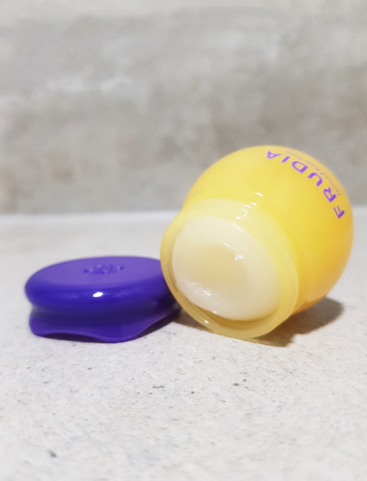 Frudia Blueberry Hydrating Honey Lip Balm Huulivoide Bearel