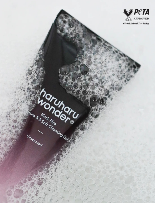 Haruharu Wonder | Black Rice Moisture 5.5 Soft Cleansing Gel - Image 3