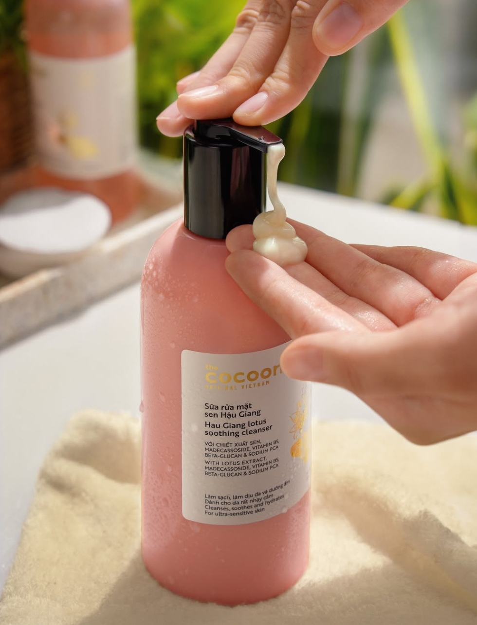 Cocoon | Hau Giang Lotus Soothing Cleanser - Image 4